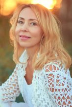 Agence matrimoniale rencontre de IULIIA  femme russe de 52 ans