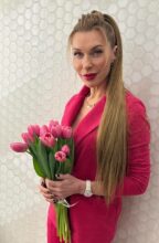 Agence matrimoniale rencontre de ANZHELIKA  femme russe de 49 ans